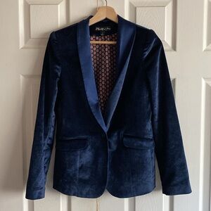 Elizabeth & James Elegant Navy Velvet Blazer
